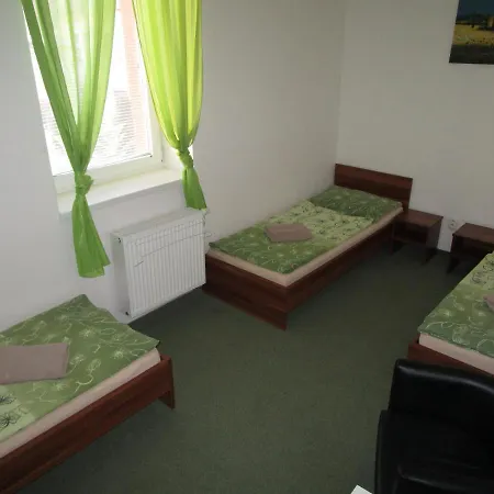 Salur 3* Nové Zámky