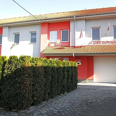 Bed & Breakfast Salur Nove Zamky