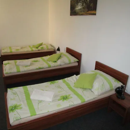 Salur * Nové Zámky